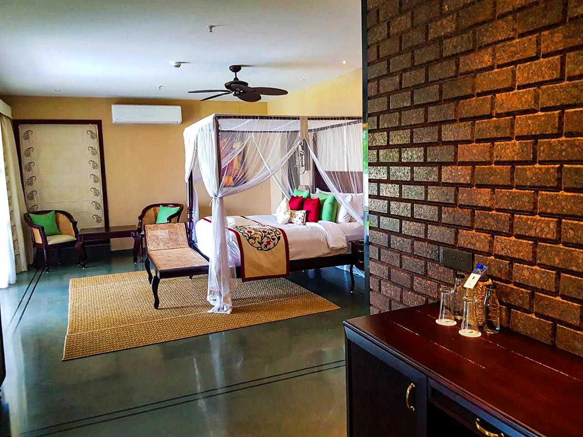 Niraamaya Wellness Retreats Backwaters And Beyond Кумараком Екстер'єр фото