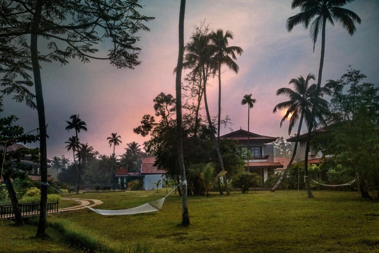 Niraamaya Wellness Retreats Backwaters And Beyond Кумараком Екстер'єр фото
